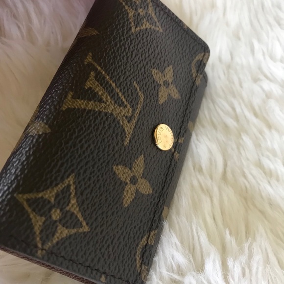 Louis Vuitton 6 Key Holder Monogram - Picture 3 of 12